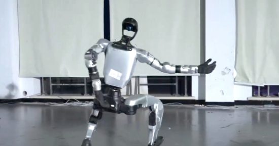 Regardez ce robot humanoïde démontrer le mode «anti-gravité»