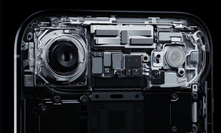 Carte mère de l'iPhone Air.