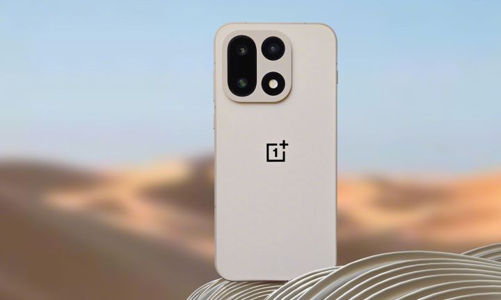 Le rendu officiel présente le OnePlus 15.