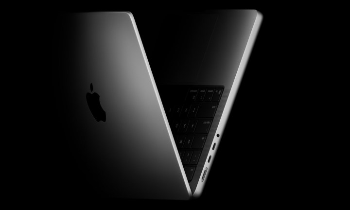Photo du MacBook M5 d'Apple sous la forme du chiffre romain V.