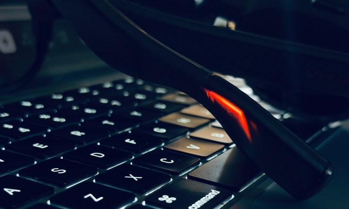 Lumière sur la tige des lunettes Viture Luma Pr XR