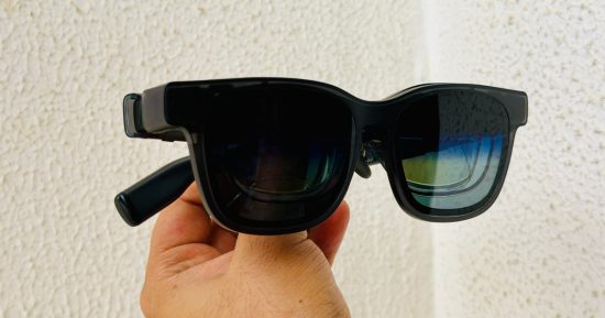 J'ai testé des lunettes intelligentes qui coûtent une fraction de Vision Pro et permettent d'effectuer beaucoup plus de travail