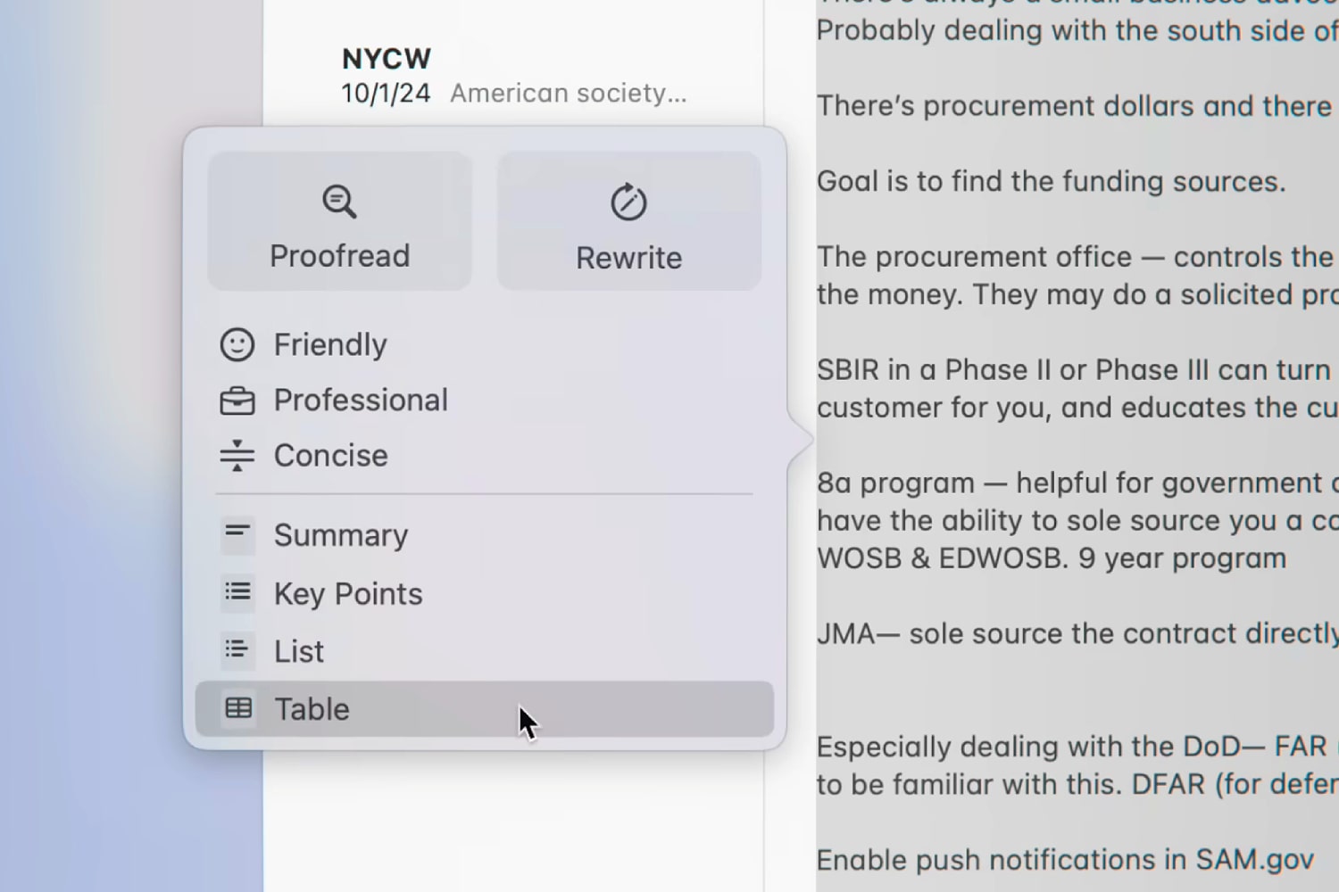 Les outils d'écriture d'Apple Intelligence utilisés dans macOS Sequoia.