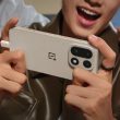 Une grande mise à niveau de l'appareil photo OnePlus 15 taquinée et une fuite de prix pourrait vous tenter d'Apple et de Google