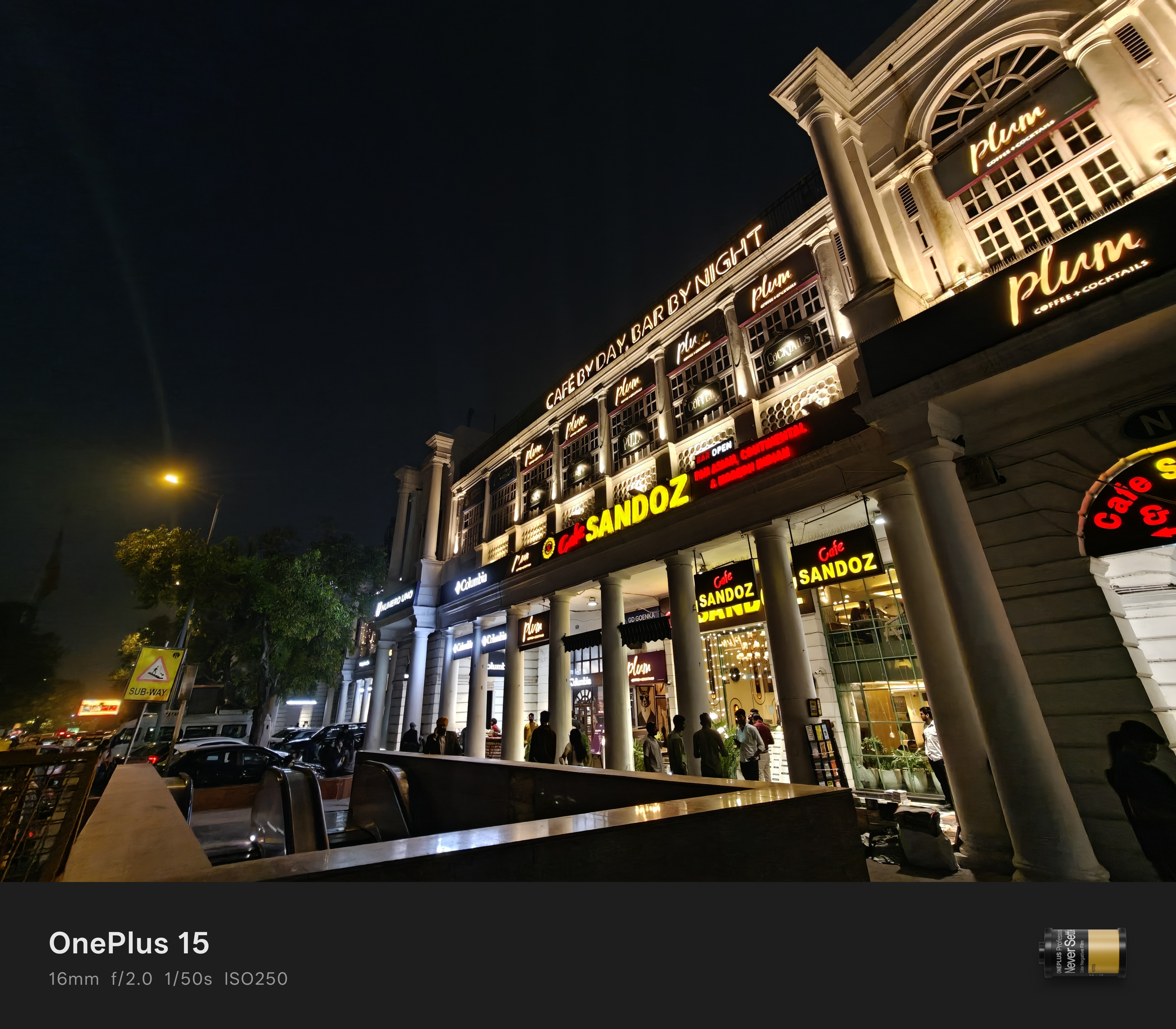 Clic de caméra en mode nuit du OnePlus 15 sans zoom.