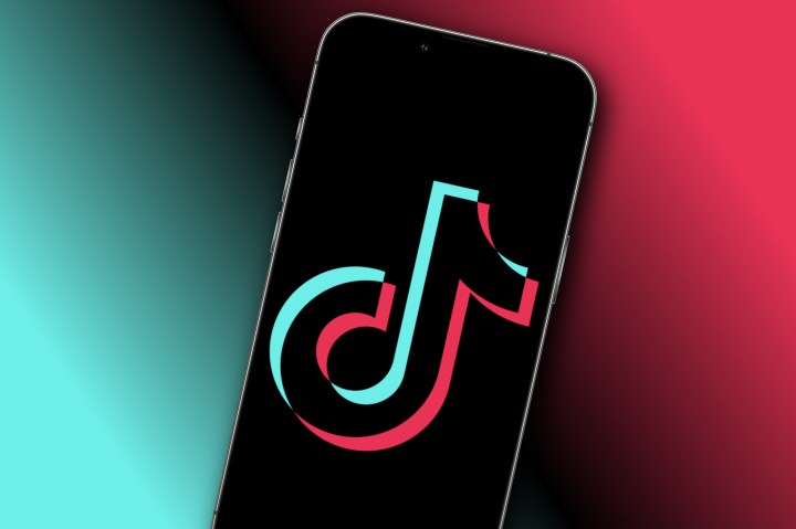 Logo TikTok sur un iPhone.