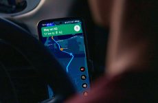 Google Maps se met au régime alors que le Pixel 10 obtient un mode de navigation simple