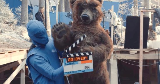 Découvrez les coulisses du joli film festif d'Apple, tourné sur un iPhone 17 Pro