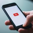 Les contrôles d'âge de l'IA de YouTube touchent plus d'utilisateurs, et votre selfie peut décider