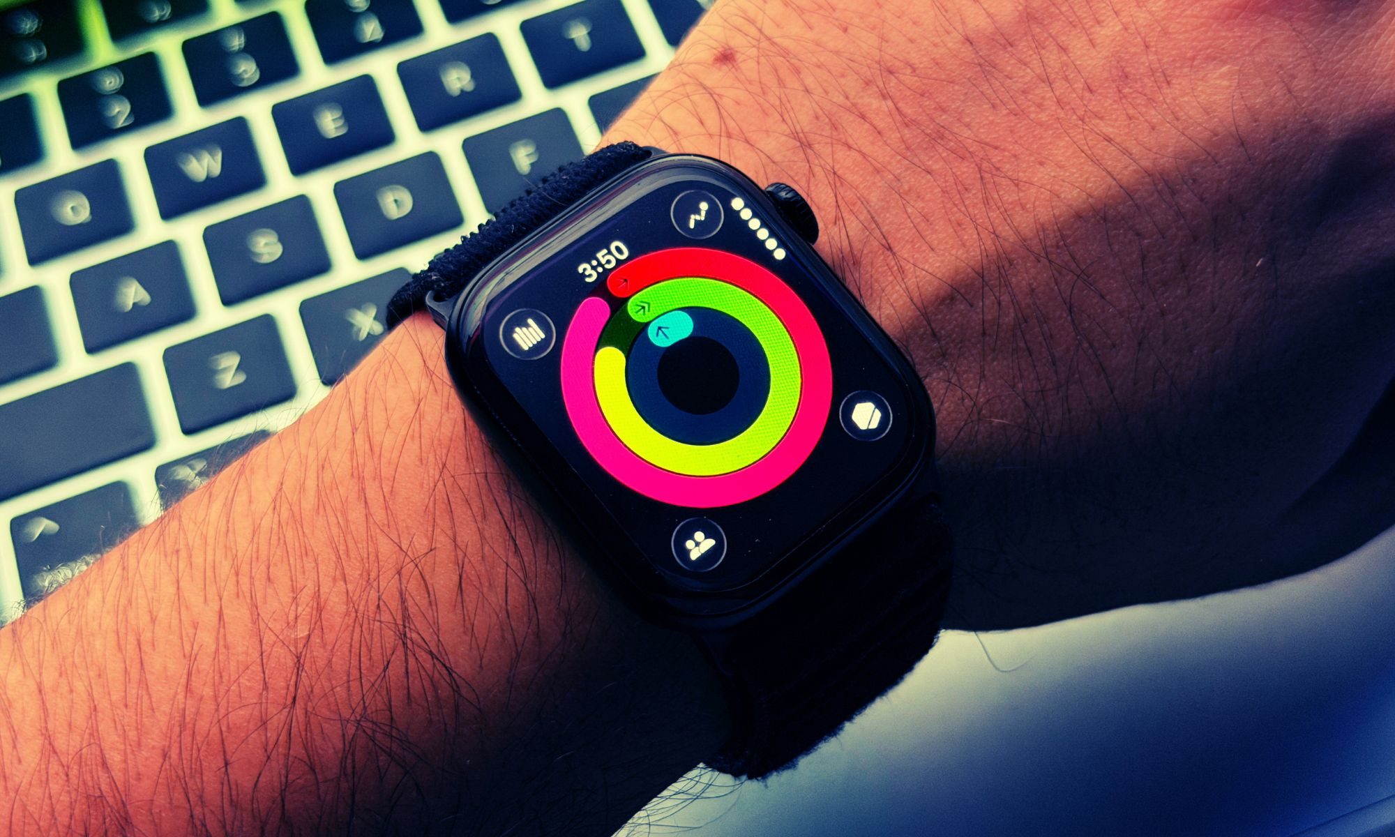 Anneaux d'activité Apple Watch Series 11.