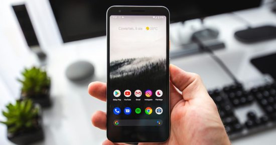 Les téléphones Android peuvent vous avertir si vous ouvrez des applications financières lors d'un appel frauduleux