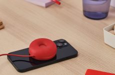 IKEA a fabriqué un chargeur sans fil qui ressemble à un beignet et qui fonctionne d'une manière ou d'une autre