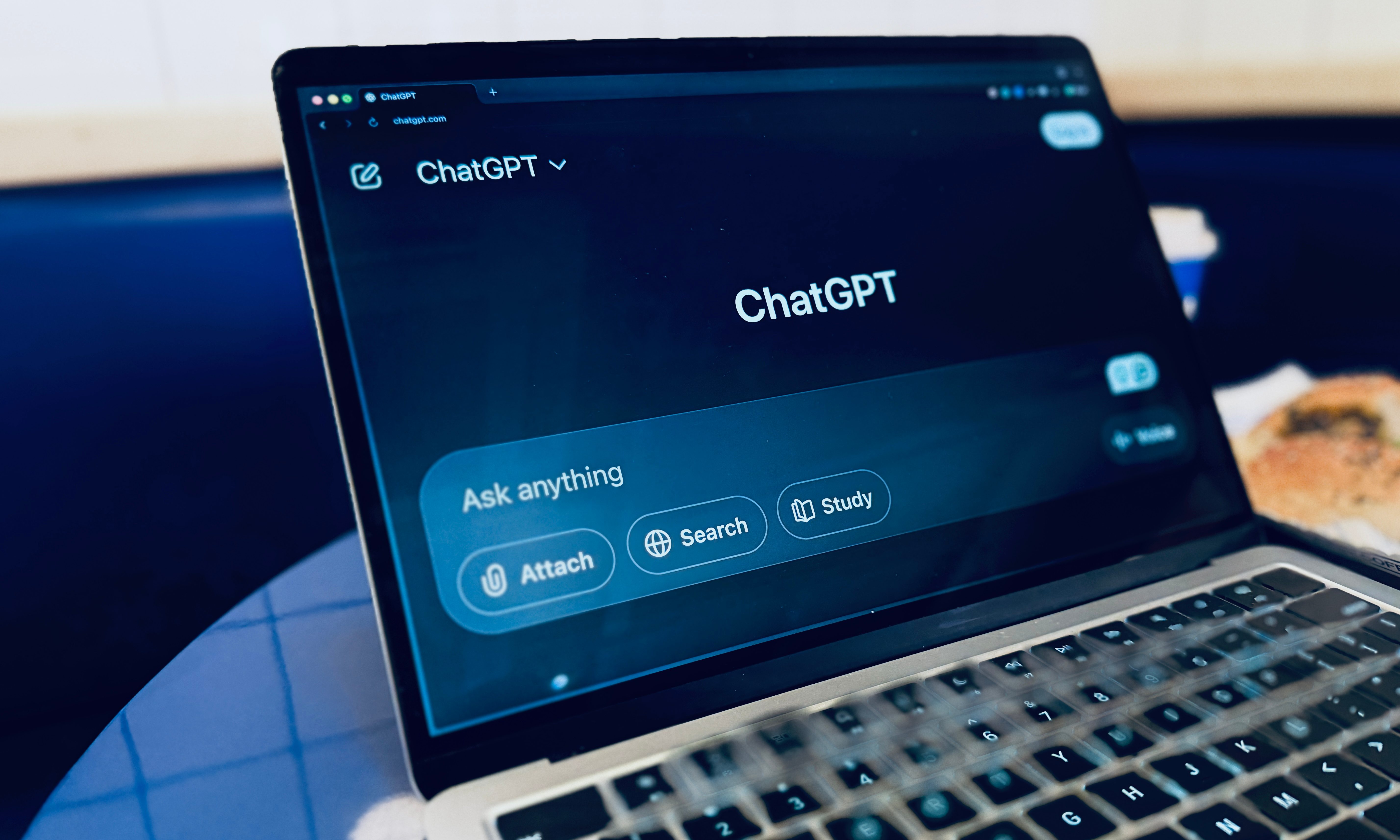 ChatGPT fonctionnant sur un ordinateur portable.