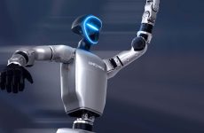 Un téléopérateur robot humanoïde parvient à se donner un coup de pied là où ça fait mal