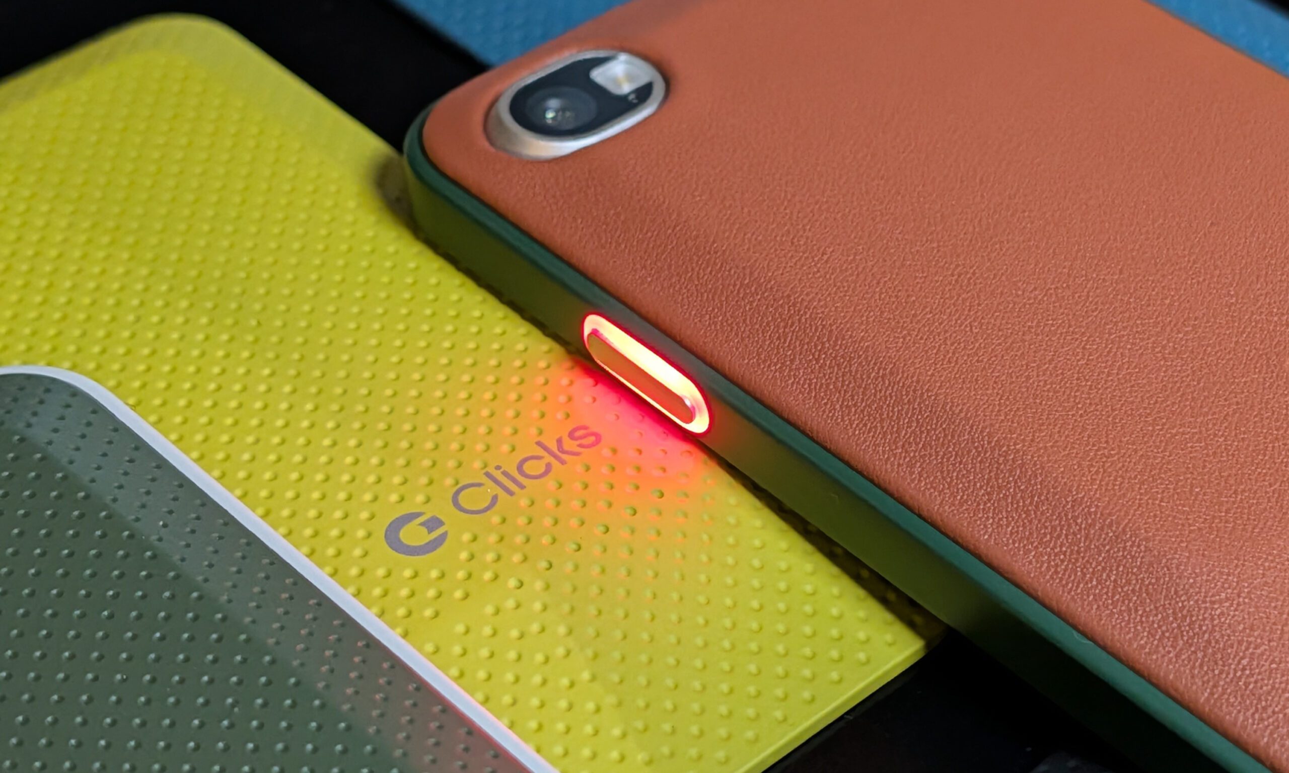 Clics sur le voyant de notification du Communicator