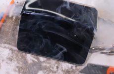 Il n'y a eu qu'un seul gagnant pour ce prix du « téléphone le moins durable de 2025 »