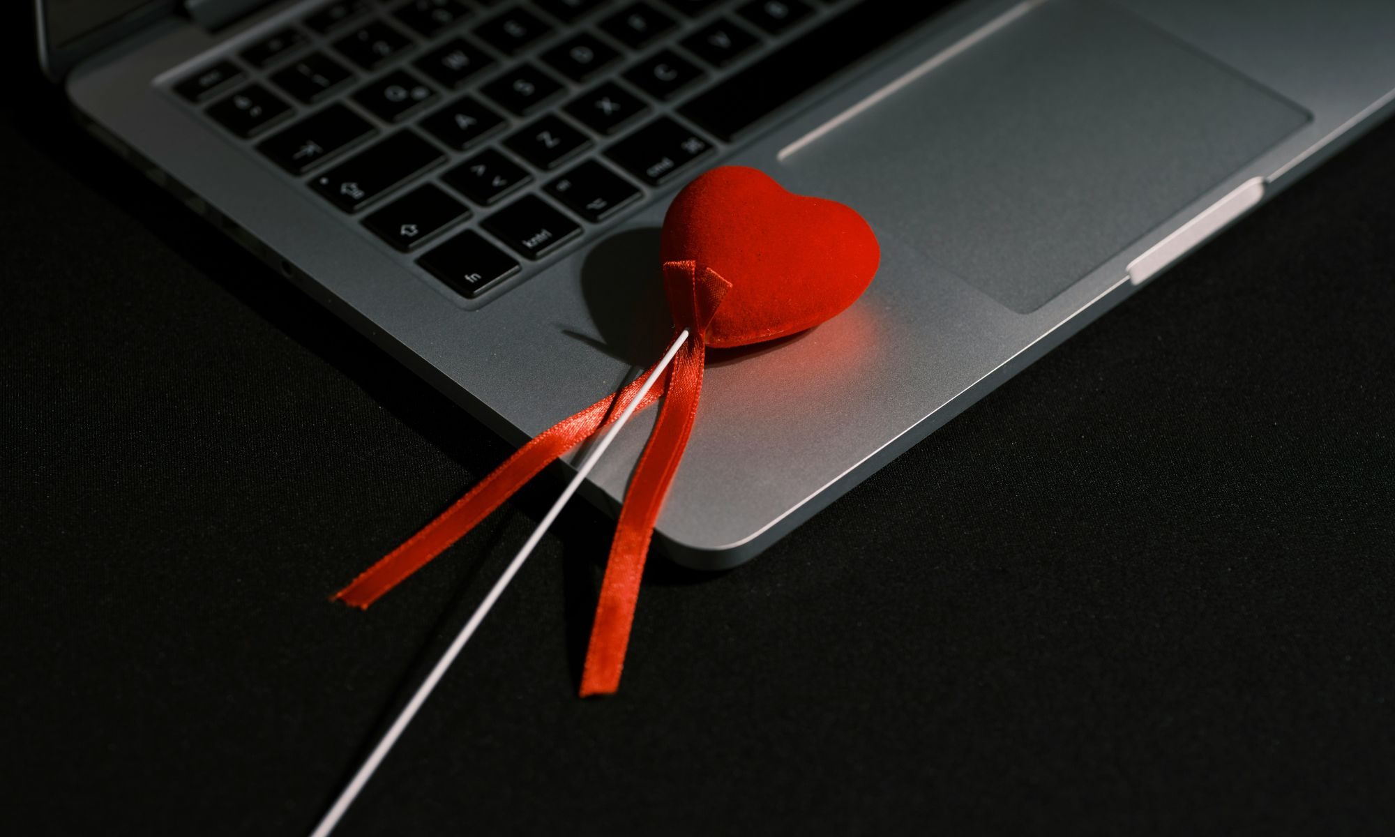 conseils-pour-vous-protéger-des-escroqueries-ai-romance