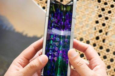 Les prochains téléphones pliables de Samsung pourraient détecter les débris avant qu'ils n'endommagent l'écran