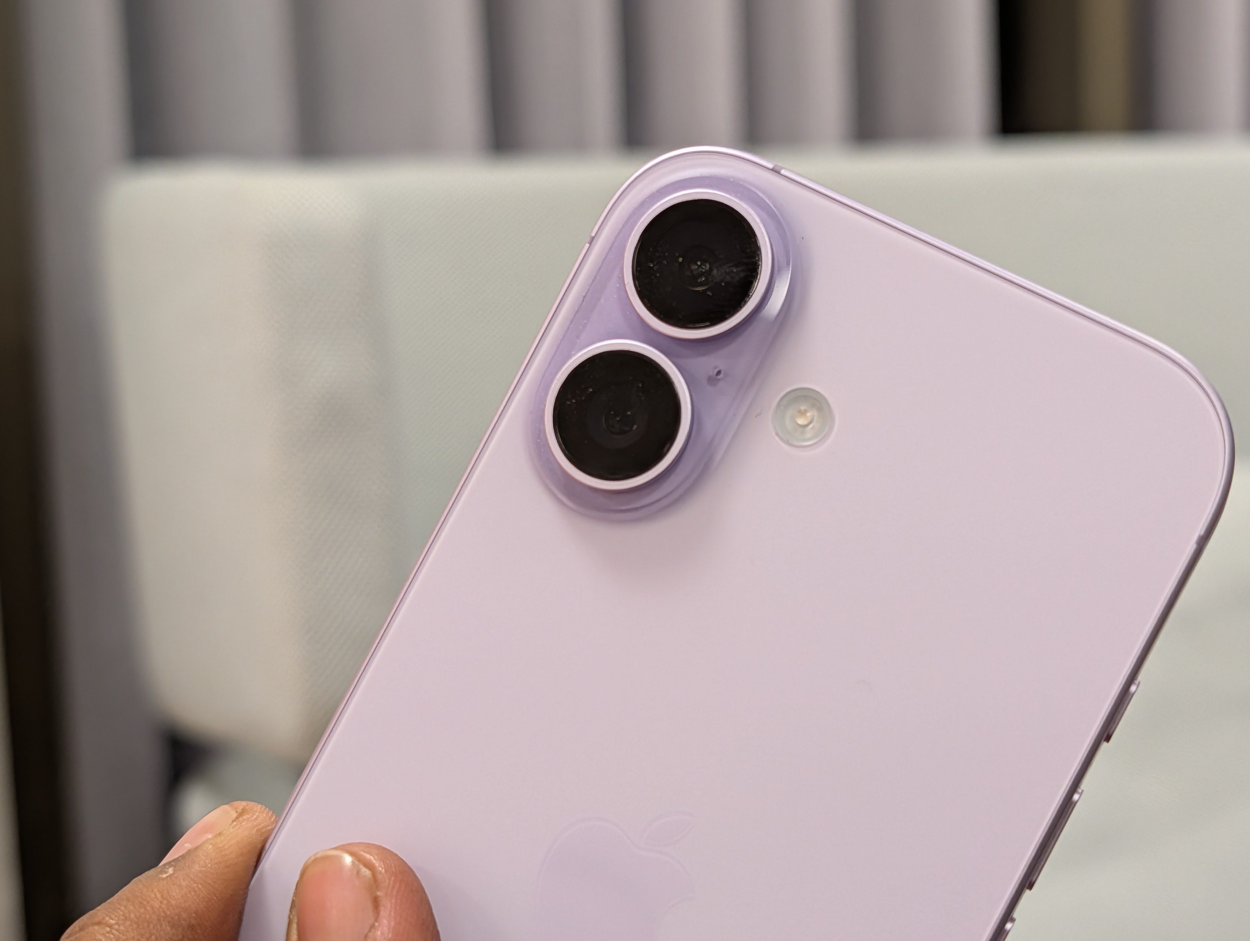 Apple iPhone 17 en violet lavande