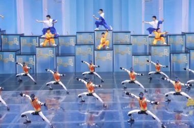 Regardez le G1 d'Unitree déclencher une frénésie de robot de kung-fu