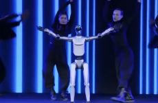 Regardez le premier robot humanoïde de Honor évoluer d'un prototype maladroit à un danseur habile