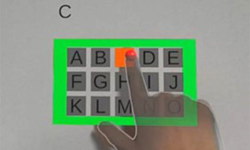 Utiliser des surfaces planes comme clavier