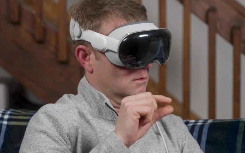 La technologie AR de nouvelle génération transforme n'importe quelle surface en écran tactile sans aucun équipement spécialisé