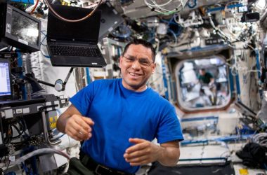 Les astronautes de l'ISS reçoivent une mise à niveau de leur ordinateur portable de la part de HP