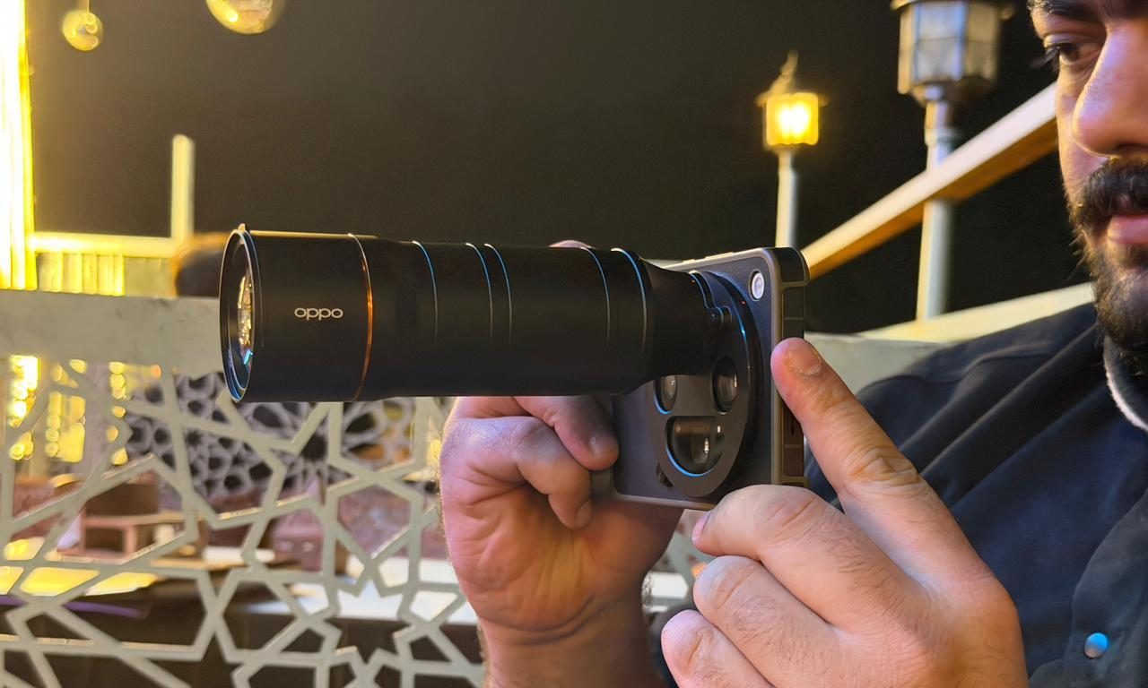 Oppo Find X9 Ultra avec le téléconvertisseur Hasselblad 300 mm Explorer