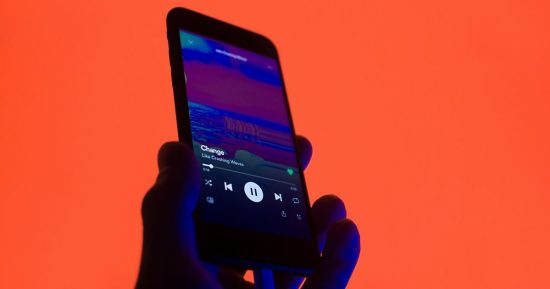 Vous pouvez enfin organiser vos playlists Spotify dans des dossiers sur votre téléphone