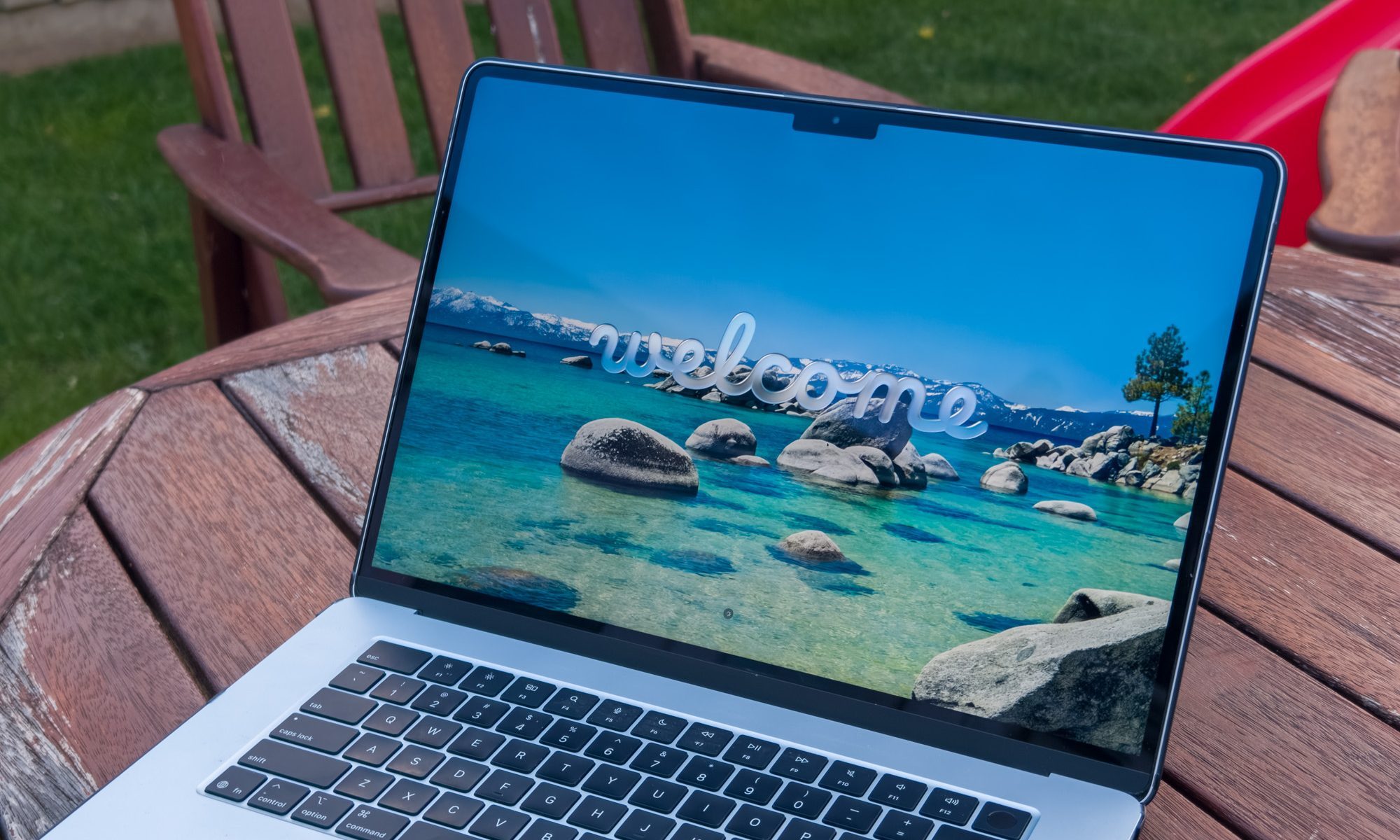 MacBook Pro sur table