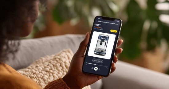Amazon vous permet désormais d'avoir une véritable conversation avec l'IA lors de l'achat de produits