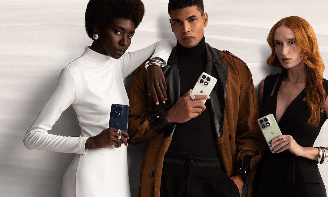 Motorola Edge 70 Pro en trois options de couleurs.