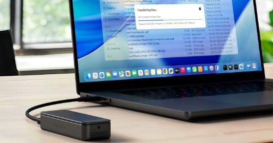 Ce boîtier SSD compact dispose d'un refroidissement actif pour maintenir des vitesses de 80 Gbit/s aussi longtemps que vous en avez besoin.