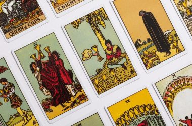 Les lecteurs de cartes de tarot utilisent ChatGPT pour les divinations, je suis complètement surpris de ce pivot de l'IA