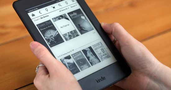 Les anciens propriétaires de Kindle se révoltent contre la fermeture du support d'Amazon avec le jailbreak