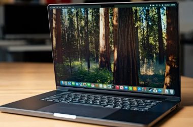 Les MacBook Pro OLED sont presque là, et l'écran pourrait valoir la peine d'attendre