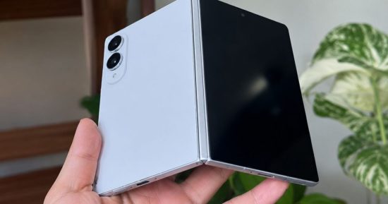 Selon la rumeur, le Fold 8 Wide de Samsung semble presque incroyablement mince dans une nouvelle fuite