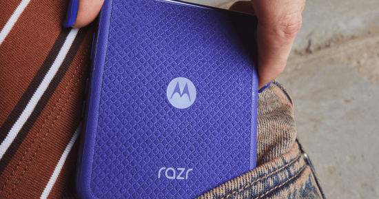 Le Razr Ultra 2026 est tout ce qu'un téléphone à clapet devrait être, mais je ne paie pas 1 500 $ pour cela