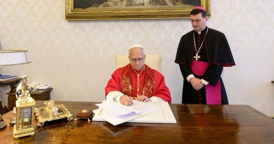 Le pape dit que l'IA doit être désarmée et ne doit pas dominer l'humanité. Nous allons dans le sens inverse.