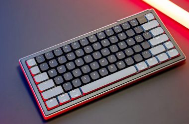 Cherry XTRFY K63W Pro Compact est un clavier de jeu sans fil qui laisse derrière lui