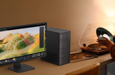 L'ordinateur de bureau Asus V700 Mini présente une finition en grain de bois et c'est une tendance en matière de design qui doit rester