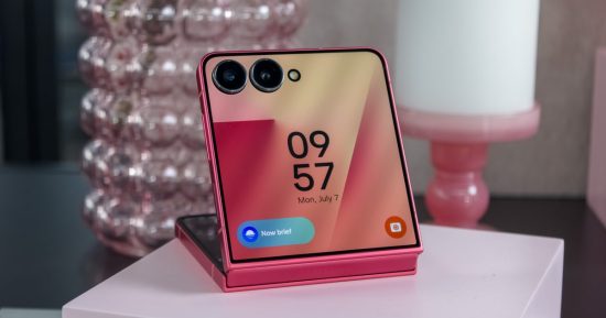 Le prochain Galaxy Z Flip 8 de Samsung pourrait éviter la malédiction des puces, mais pas pour tous les acheteurs