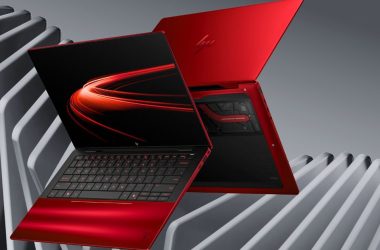 HP et Ferrari ont créé un ordinateur portable rouge de rêve, et je ne peux pas m'empêcher de le reluquer