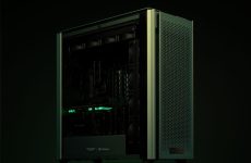 Oubliez le RGB, le PC gamer d'Aston Martin s'habille pour Monaco