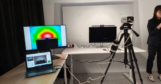 Je suis allé au laboratoire d'éclairage de BenQ et maintenant la configuration de mon bureau ne semble pas correcte