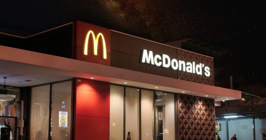 Le nouveau service au volant IA de McDonald's doit prouver qu'il peut gérer les personnes affamées