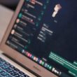 WhatsApp Web reçoit enfin des appels de groupe, vous pouvez donc laisser votre téléphone sur votre bureau
