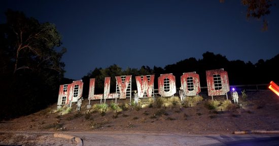 Alors que les emplois à Hollywood se tarissent, les travailleurs forment tranquillement des modèles d'IA pour survivre