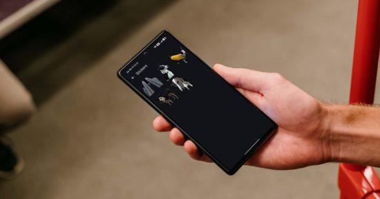 Google Photos sur Android offre enfin une maison à vos autocollants personnalisés